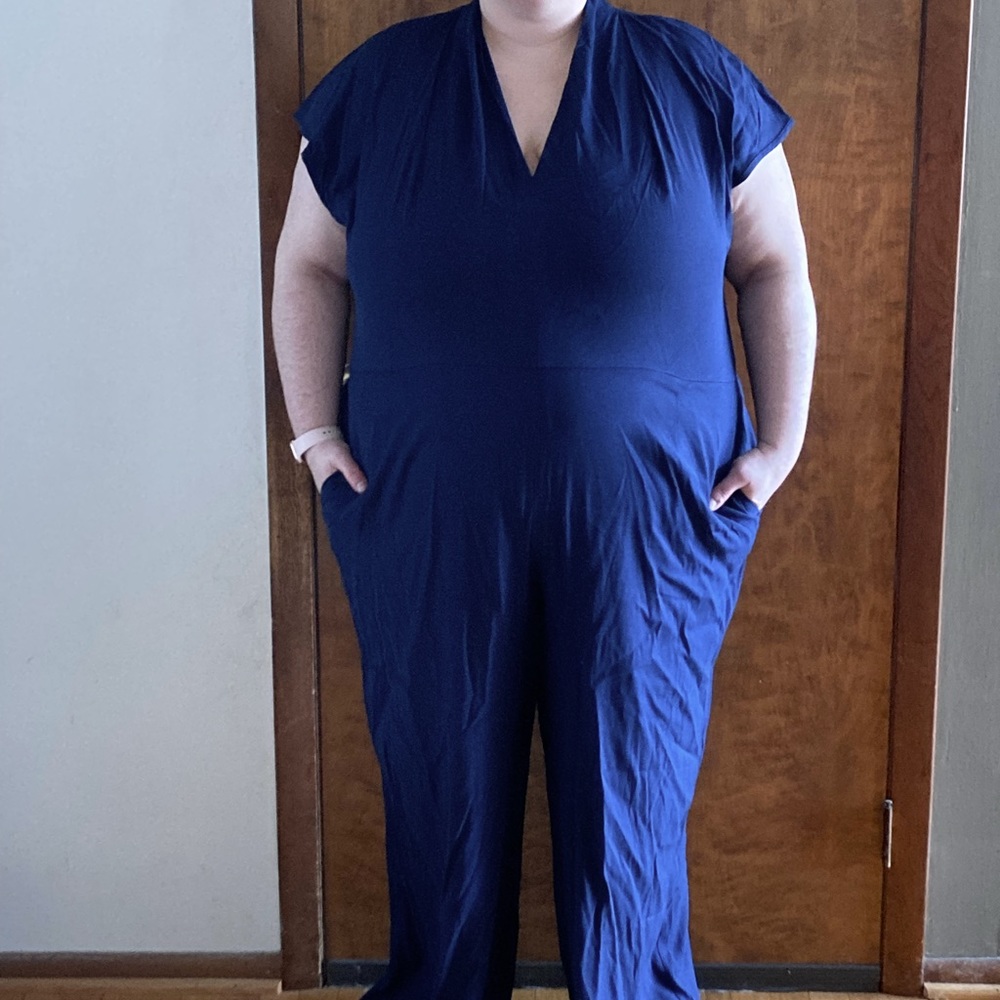 NWOT Universal Standard Cambria Luxe Jumpsuit, Navy, size L (20/22) - Picture 2 of 2